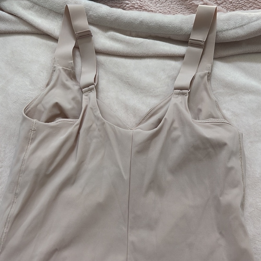 Lululemon Tank - Picture 2 of 3